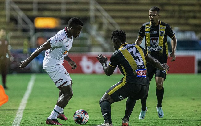 Diniz elogia 2º tempo do Fluminense na derrota para o Voltaço