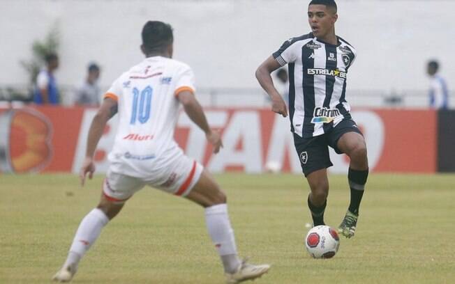 Nas redes sociais, Reydson e Kawan comemoram estreias no profissional do Botafogo: 'Data inesquecível'