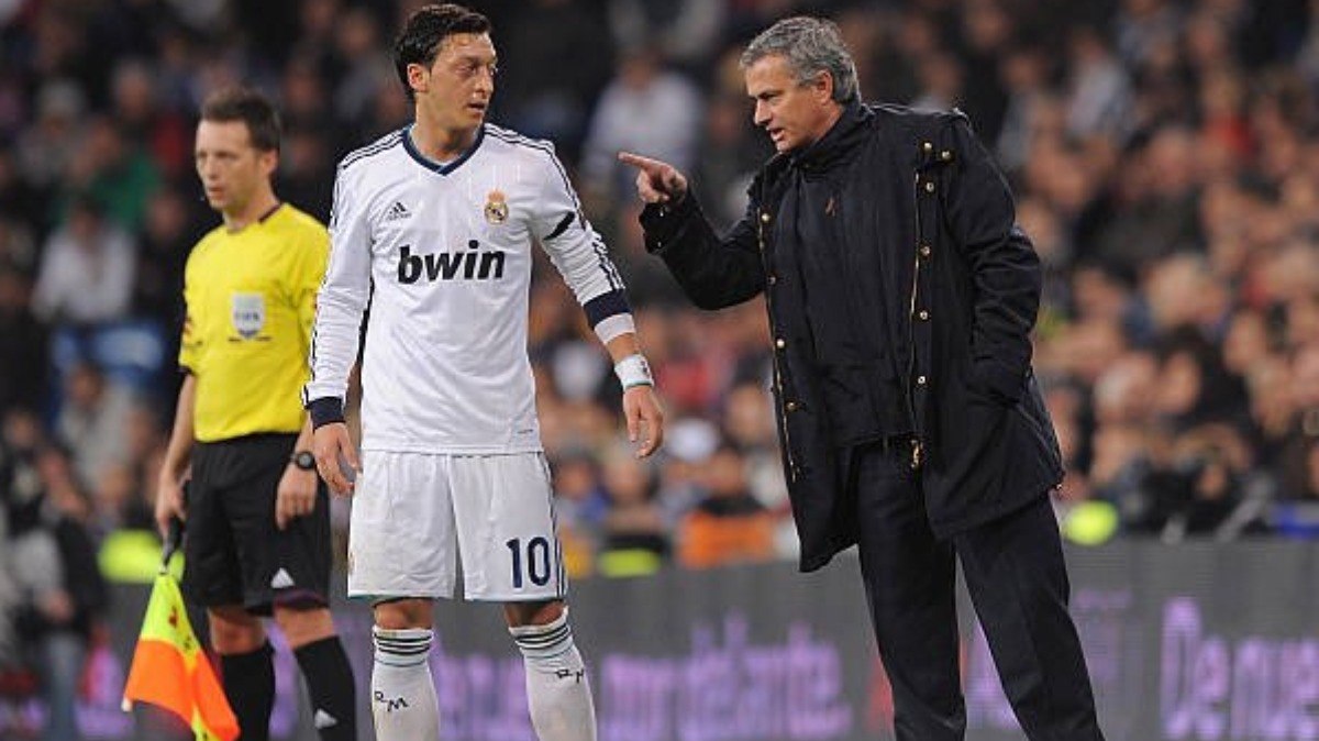 Özil exaltou técnico português em passagem pelo Real Madrid