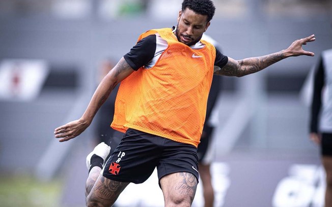Jair tem contrato com o Vasco até o final do ano