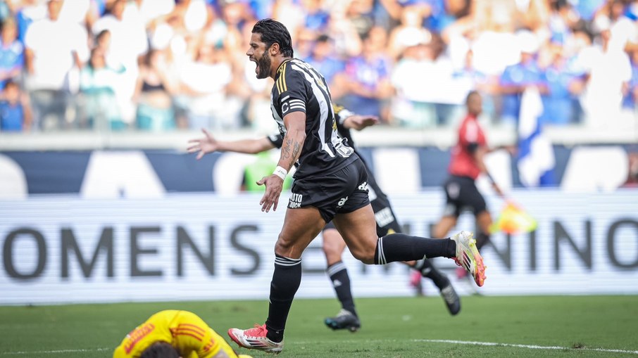 Hulk marcou nove gols no Cruzeiro em sua passagem pelo Atlético-MG Hulk marcou nove gols no Cruzeiro em sua passagem pelo Atlético-MG
