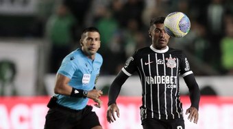 Paulinho cobra reação do Corinthians após mais um resultado negativo