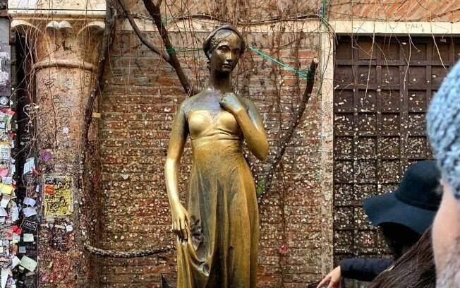 Estátua de Julieta na Itália