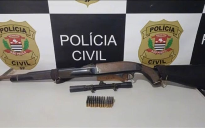 Polícia Civil de Descalvado prende envolvidos em homicídio e apreende arma de fogo durante operação Polícia Civil de Descalvado prende envolvidos em homicídio e apreende arma de fogo durante operação