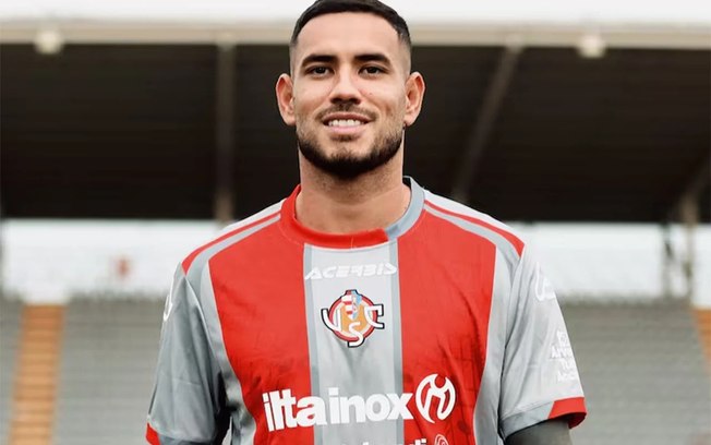 Sanabria jogou a última Copa do Mundo pelo Paraguai Sanabria jogou a última Copa do Mundo pelo Paraguai