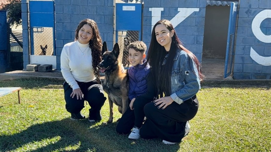 Max encerra trajetória na GCM e começa nova fase em família Max encerra trajetória na GCM e começa nova fase em família