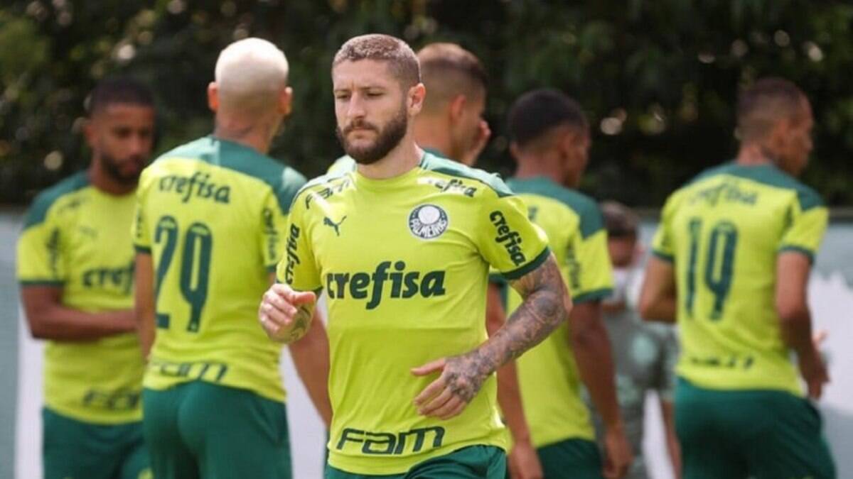 Zé Rafael fala de duelo pelo Paulistão e projeta mais uma decisão no Palmeiras: 'Tem que competir muito'