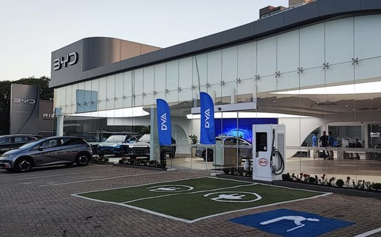 BYD e Tupi Mobilidade lançam serviço inteligente de recarga