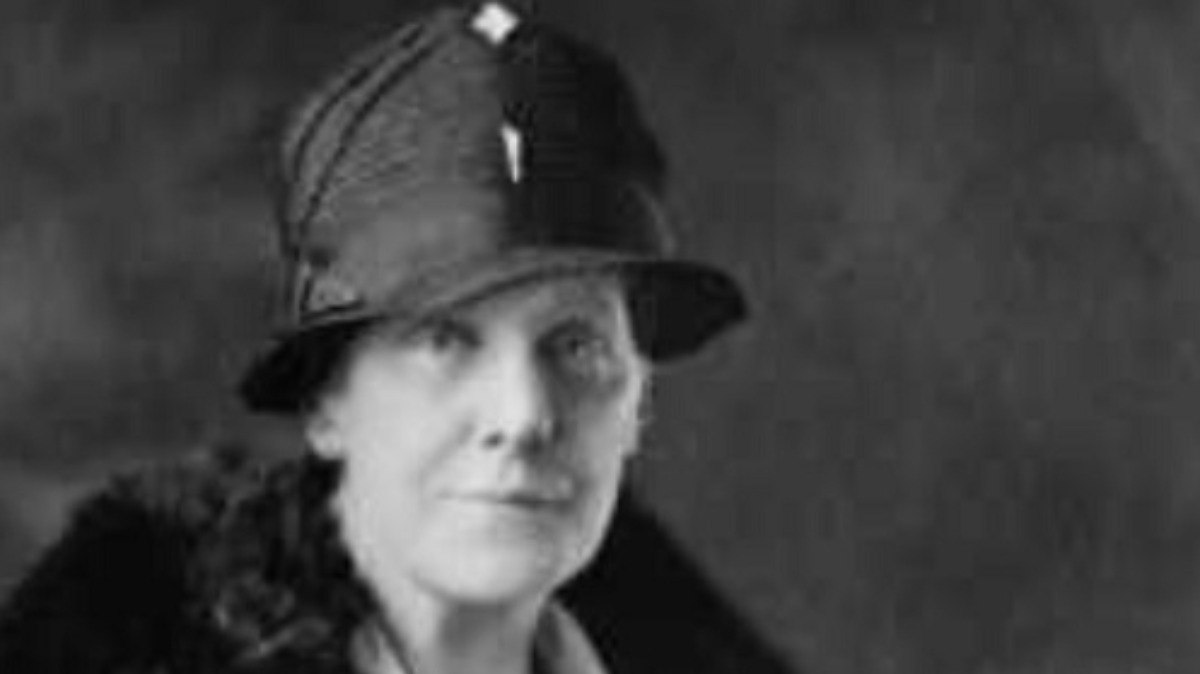 O Dia das Mães, na forma atual, foi criado pela metodista Anna Jarvis (foto), em 12 de maio de 1907.