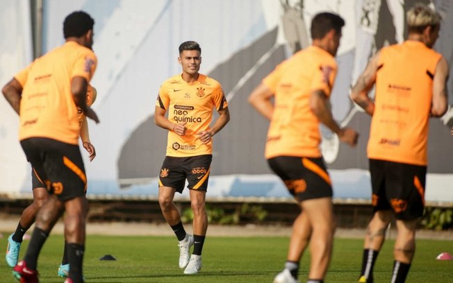 Fausto Vera treina, e Corinthians encerra preparação para enfrentar o Atlético-GO