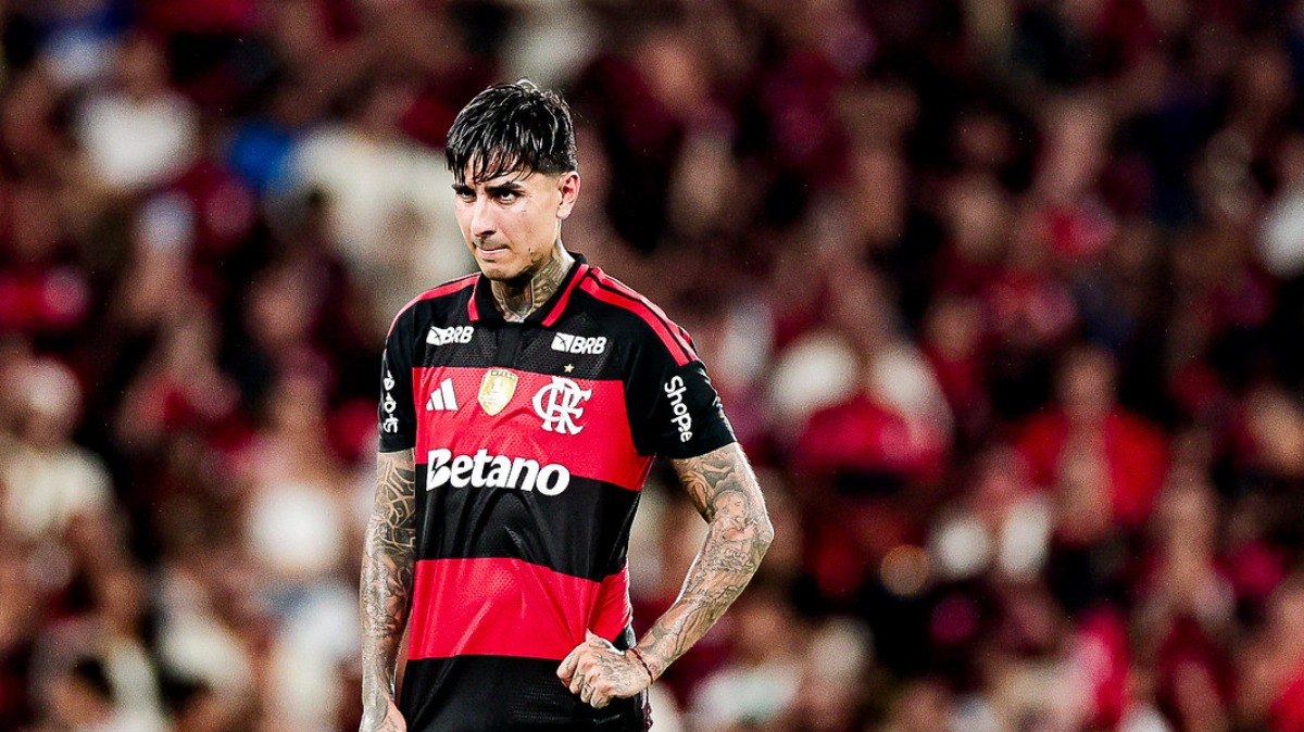 Torcida%20do%20Vasco%20faz%20pedido%20inusitado%20a%20titular%20do%20Flamengo