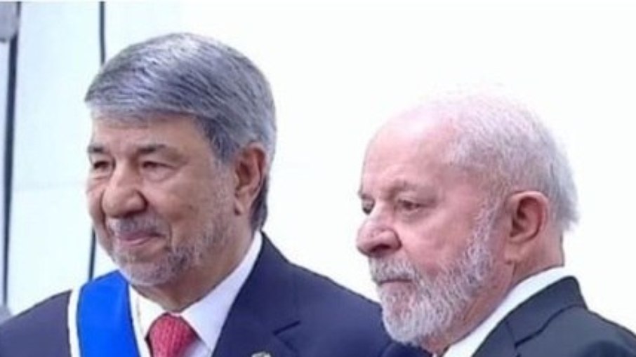 Lula e embaixador da Palestina do Brasil, Ibrahin Alzaben, conversaram nesta quarta-feira (10) sobre a guerra 