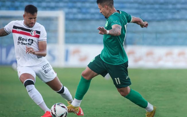 Floresta e Santa Cruz mediram forças neste sábado (26), pela Série C do Brasileiro Floresta e Santa Cruz mediram forças neste sábado (26), pela Série C do Brasileiro