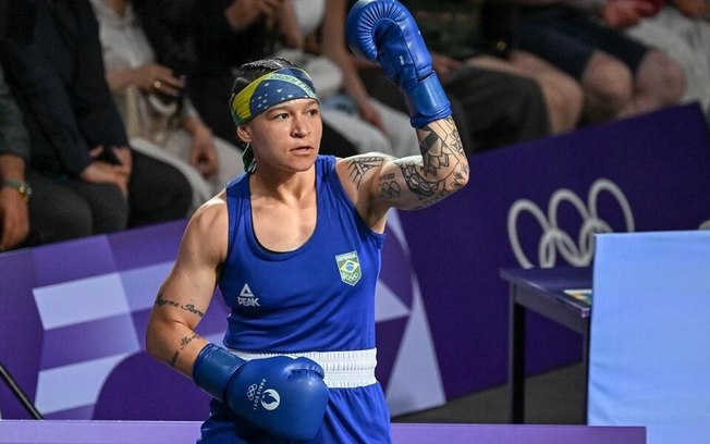 Bia Ferreira conquista o bronze no peso-leve do boxe feminino