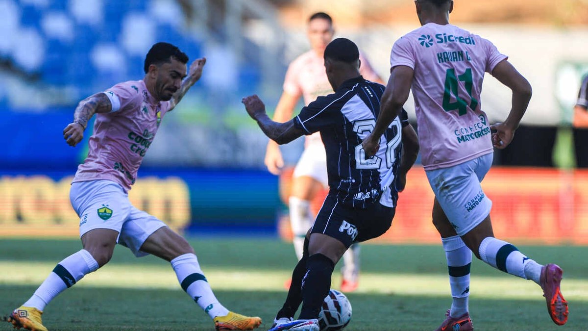 Cuiabá vence a Ponte Preta na Série B e complica situação da Macaca