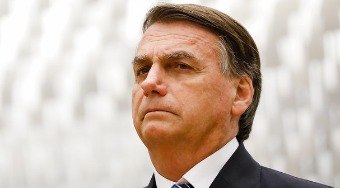 Den%C3%BAncia%20contra%20Bolsonaro%20por%20golpe%20deve%20ir%20para%20Primeira%20Turma%20do%20STF