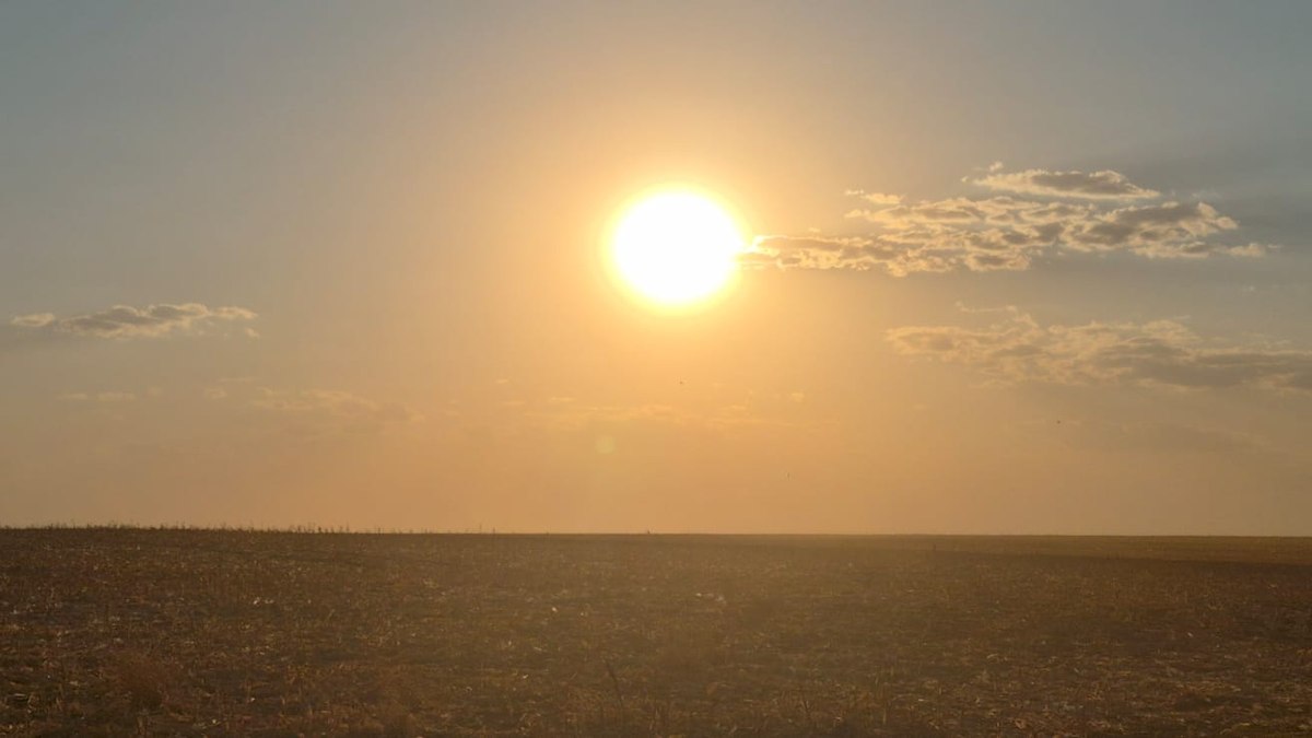 Sol forte e calor predominam mês de agosto em Goiás Sol forte e calor predominam mês de agosto em Goiás