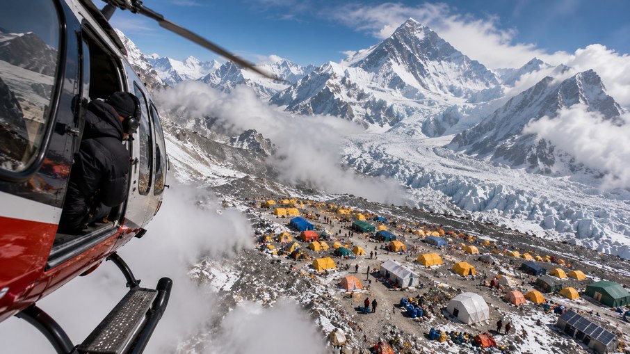 Urina de alpinistas do Monte Everest contribui para o derretimento da geleira Khumbu