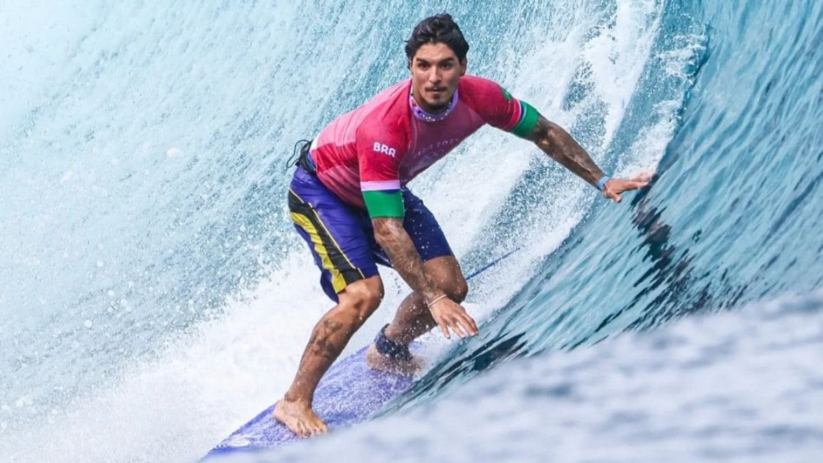 Conta do 'Time Brasil' debocha de Kanoa Igarashi após vitória de Gabriel Medina no surfe