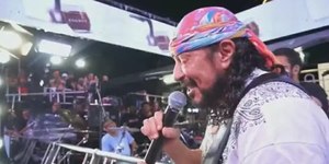 Bell Marques doa R$ 6 mil a vendedores ambulantes no Carnaval