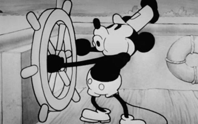 Mickey em domínio público | Entenda a questão sobre o personagem