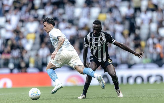Cuello marcou dois gols no segundo tempo e foi decisivo na goleada do Galo Cuello marcou dois gols no segundo tempo e foi decisivo na goleada do Galo