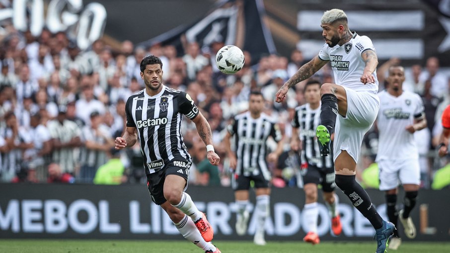 Atlético e Botafogo se enfrentam neste domingo, pelo Brasileirão