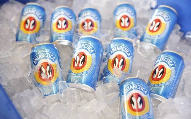 A marca de cerveja Antartica chega em 9º lugar, valendo US$ 1,284 milhõe. Foto: Reprodução/Facebook oficial
