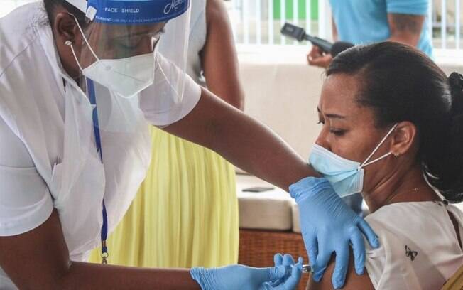 Covid: por que Seychelles, país mais vacinado no mundo, registra aumento de casos de coronavírus