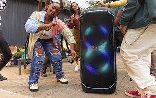 Caixas de som potentes de verdade têm queima de estoque; confira