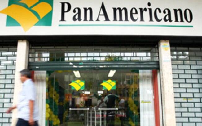 Fachada do antigo Panamericano, hoje banco Pan, alvo de ação no Carf: instituição foi vendida em 2009 à Caixa