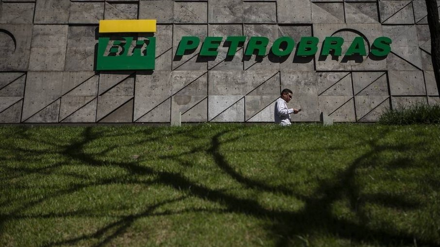 Petrobras discute dividendos nesta quinta
