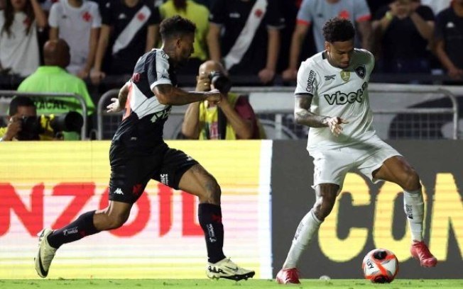 Paulinho desfalcará o Vasco no primeiro jogo contra o Flamengo