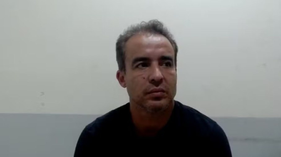 Jadson é preso acusado de violência doméstica Jadson é preso acusado de violência doméstica