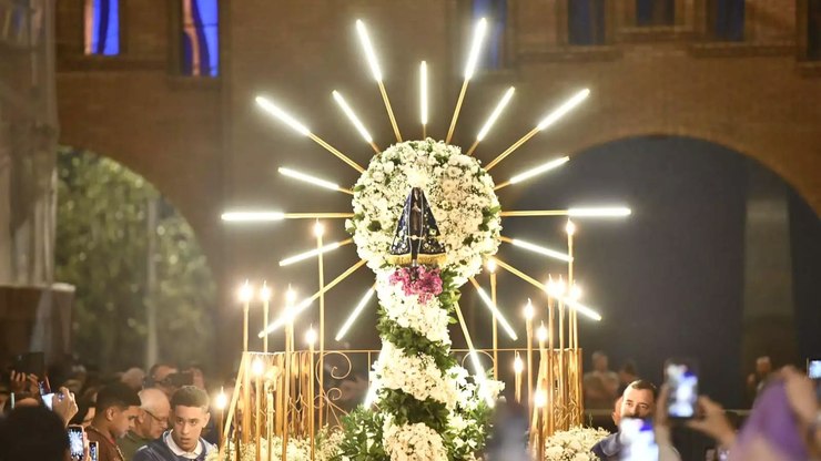 Santuário de Aparecida entra no 4º dia de festa; veja programação