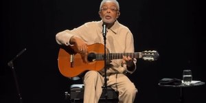 Gilberto Gil emociona público no 1º show após perda de Preta Gil