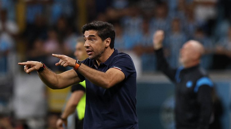 Leila fala sobre renovação de Abel e 'turbulência' no Palmeiras