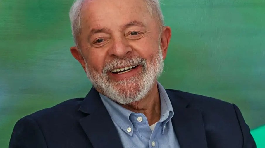 O presidente Luiz Inácio Lula da Silva participa da cerimônia Apresentação do Programa Terra da Gente para a Reforma Agrária