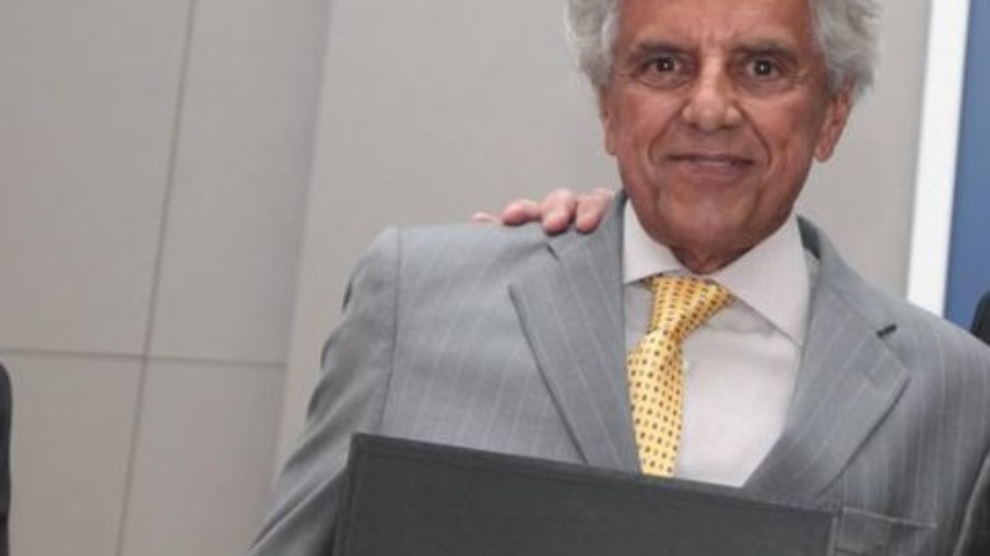 Beto também foi vereador pela cidade e deputado federal representando a Baixada Beto também foi vereador pela cidade e deputado federal representando a Baixada