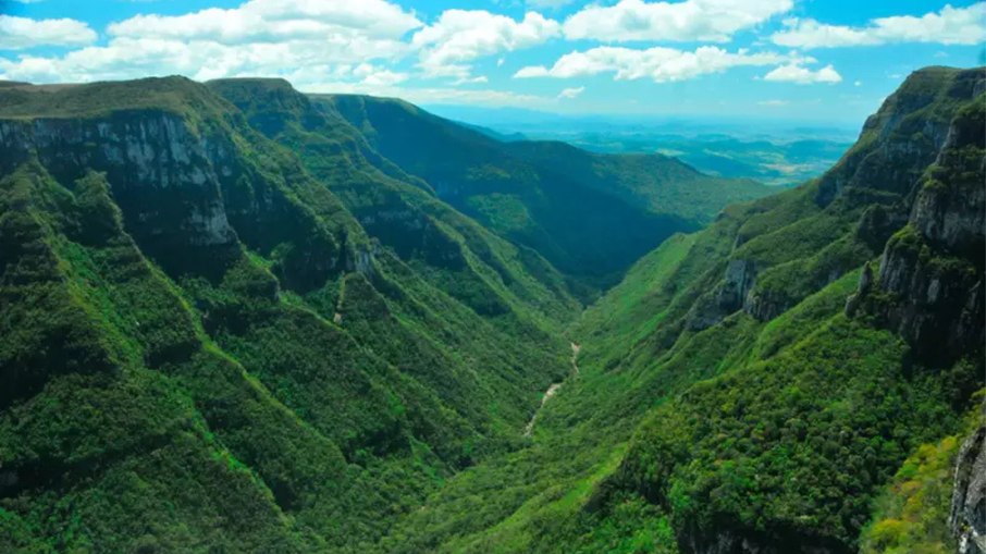 Cânion Fortaleza, no Parque Nacional da Serra Geral Cânion Fortaleza, no Parque Nacional da Serra Geral
