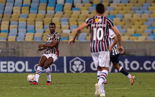 Marlon voltou a atuar pelo Fluminense e está à disposição de Diniz 