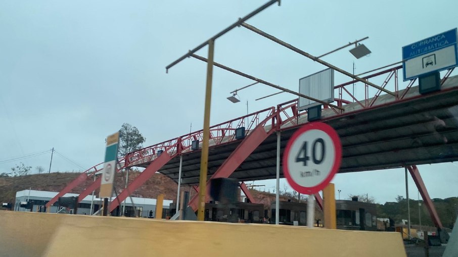 Sob administração do DNIT pedágio da BR 393 segue desativado
