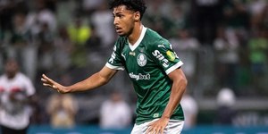 Jogador do Palmeiras é agredido por funcionário do Corinthians