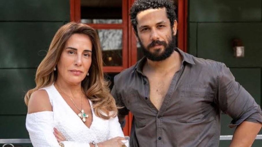 Gloria Pires e Amaury Lorenzo como Irene e Ramiro, personagens de 'Terra e Paixão'