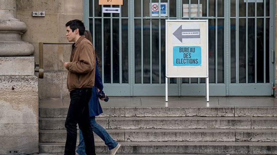 França tem participação eleitoral mais alta dos últimos 40 anos