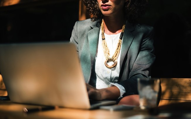 Apenas 19,2% dos especialistas em TI no Brasil são mulheres