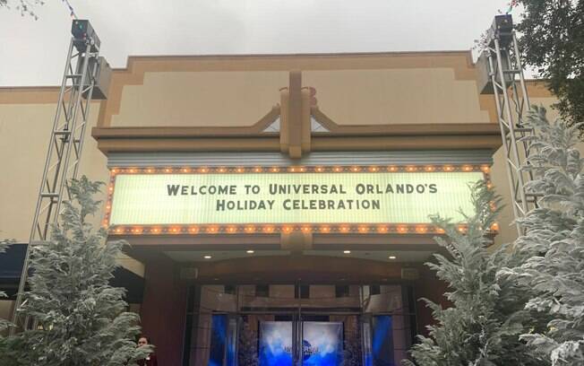 Letreiro no Universal Orlando Resort para os eventos de fim de ano