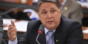 Justiça suspende direitos políticos de Garotinho por 8 anos