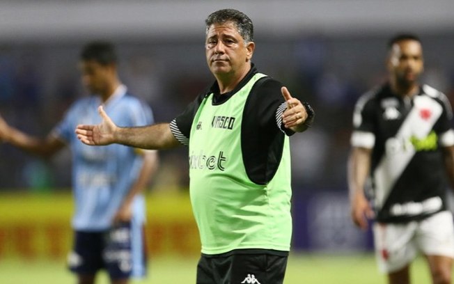 Brazil reforça confiança em Emílio no Vasco: 'Hoje, é nosso treinador'