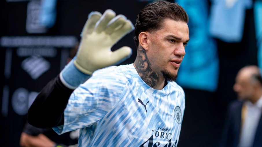 Ederson deixa o Manchester City e se junta ao Fenerbahçe